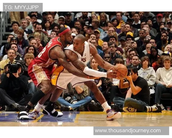 巴斯克尼亚与伊斯坦布尔埃菲斯的激烈对决展现篮球魅力与团队精神 巴斯克尼亚与伊斯坦布尔埃菲斯的激烈对决展现篮球魅力与团队精神